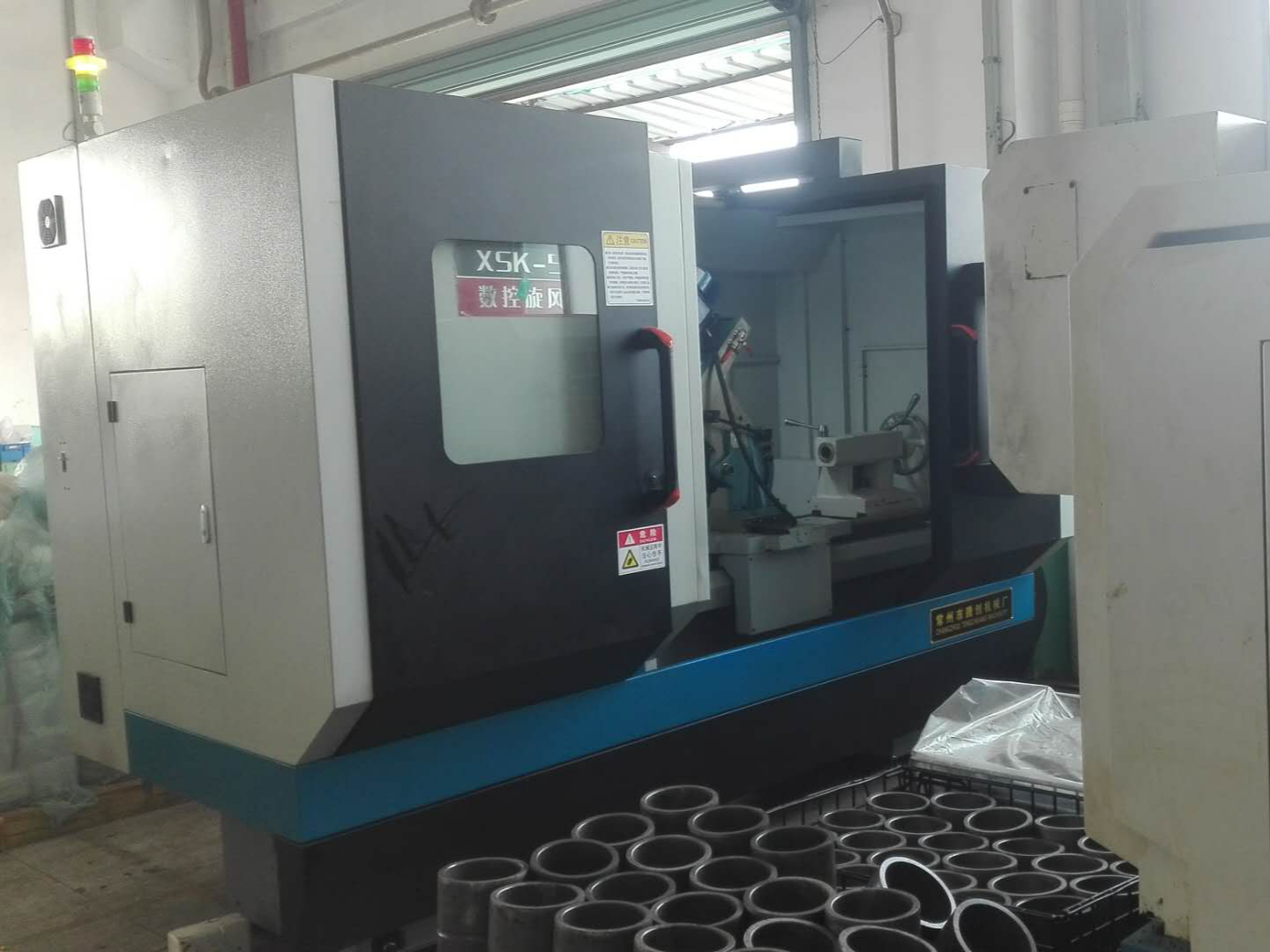 曲面油槽數控旋風銑福建龍溪軸承集團客戶現場 曲面油槽數控旋風銑福建龍溪軸承集團客戶現場