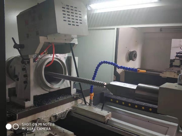 【真空斷路器絲杠專用機】數控旋風銑床 【真空斷路器絲杠專用機】數控旋風銑床